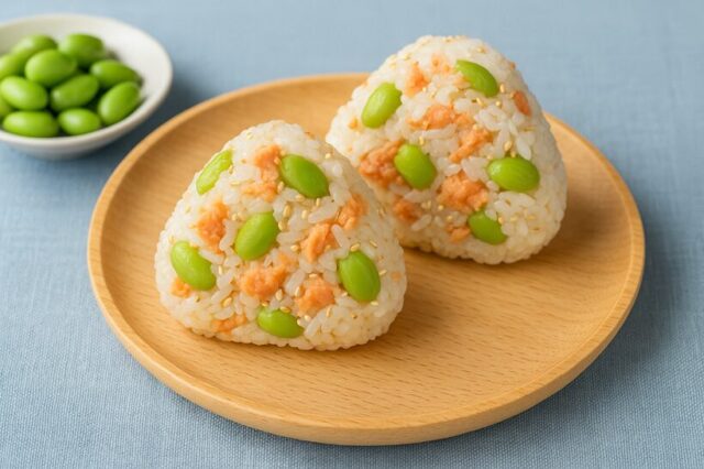 鮭と枝豆の栄養おにぎり